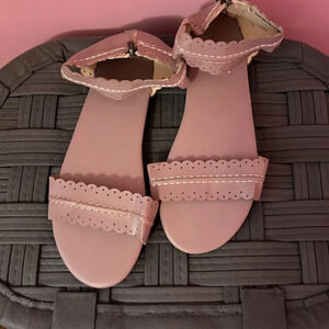 New Lilac Perforated Ankle Strap Flats Sz 9